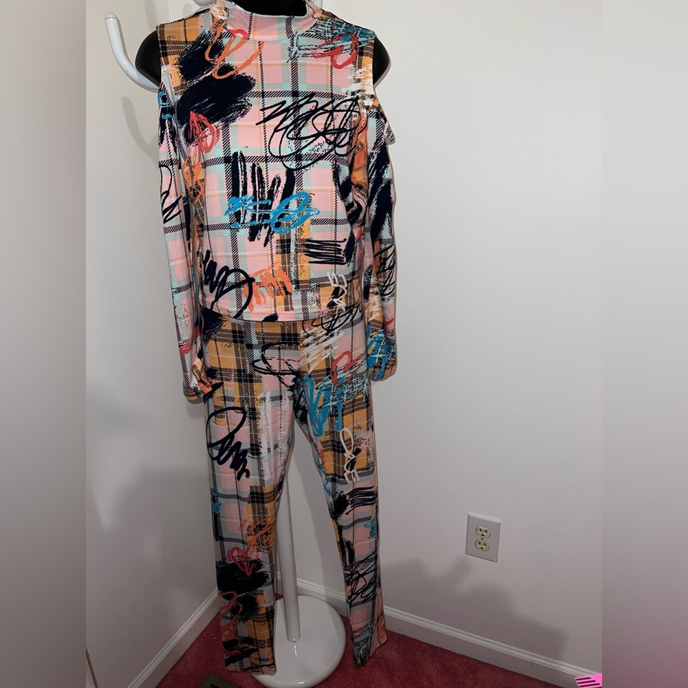 Colorful Graffiti Print Two-Piece Set